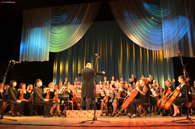 Волинське училище культури і мистецтв. Фото з сайту: http://bug.org.ua/news/volynski-myttsi-prozvituvalys-kontsertom-34329/