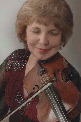 Народна артистка України Лідія , Шутко, скрипка. Фото з сайту:  http://www.philharmonia.lviv.ua