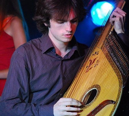 Георгій Матвіїв, ,бандура.Фото з сайту: http://svkolo.org/