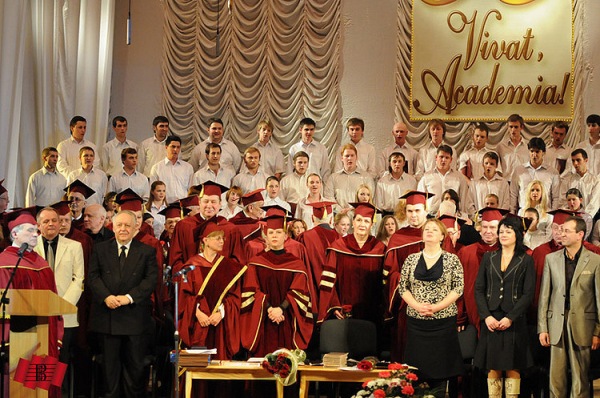 Гранд-концерт з нагоди 95-річчя НМАУ ім. П.І. Чайковського 5 грудня 2008 року. Фото: Сергій Пірієв