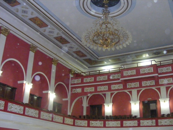 Концертний зал Чернівецької обласної філармонії