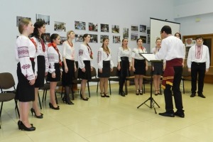В Днепропетровской центральной городской библиотеке совместно с консерваторией имени Глинки открыли концерт-холл