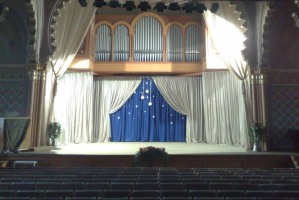 Великий концертний зал Закарпатської обласної філармонії
