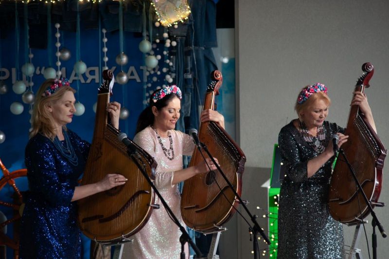 Щедрівки й колядки, святкові мелодії