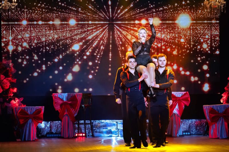 “Вогні різдвяного Бродвею”