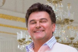 Плоскіна Віктор, заслужений артист України, диригент