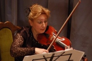 Шапко Людмила, заслужена артистка України, скрипка 